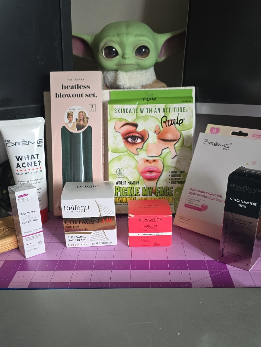 Skincare & Beauty Bundle with 5 Green Pickle My Face Hydrogel Masks